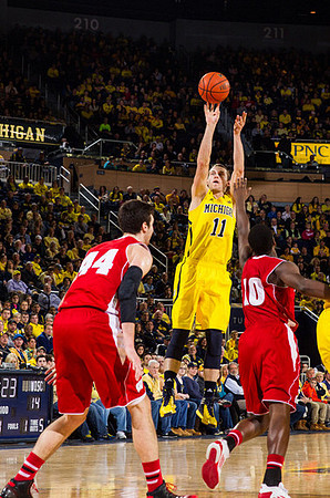 Nik Stauskas (11)