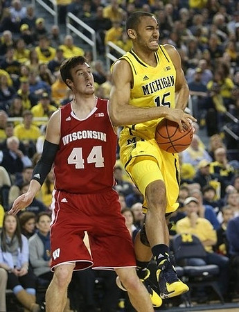 Jon Horford (15)
