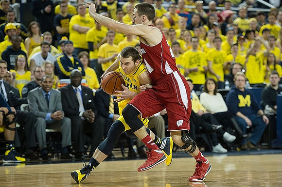Nik Stauskas (11)