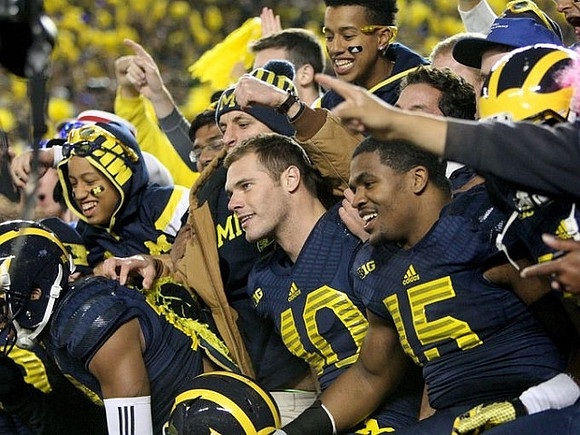 Will Hagerup (40) and James Ross (15)