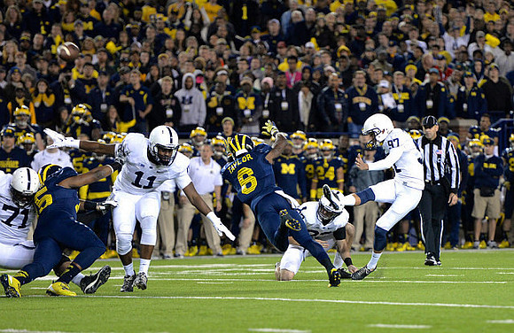 Raymon Taylor (6) and James Ross (15)