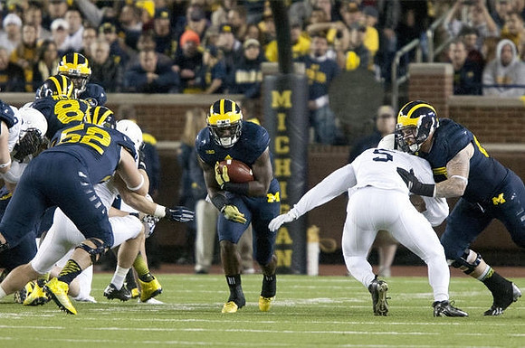 Mason Cole (52), A.J. Williams (84), and De'Veon Smith (4)