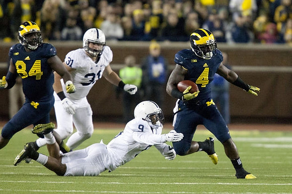 A.J. Williams (84) and De'Veon Smith (4)