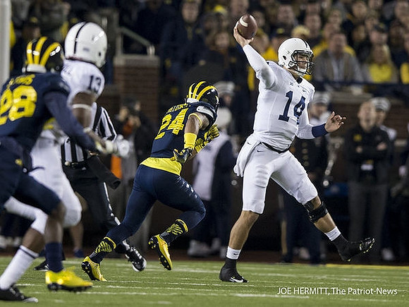 Jourdan Lewis (26) and Delonte Hollowell (24)