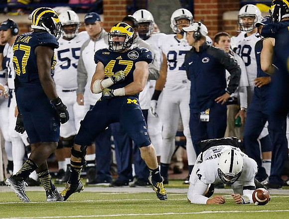 Frank Clark (57) and Jake Ryan (47)