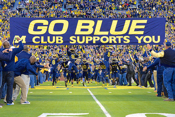 Raymon Taylor (6), Devin Gardner (98), Da'Mario Jones (10), Joe Kerridge (36), and Justice Hayes (5)