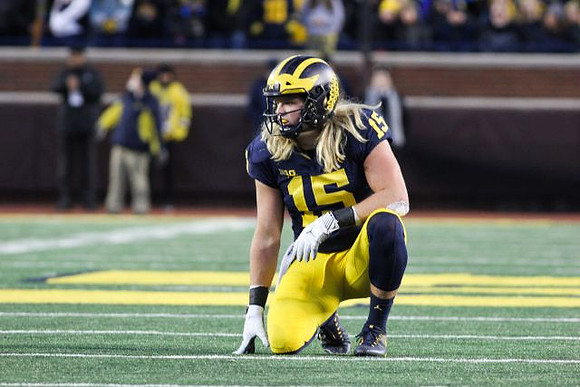 Chase Winovich (15)