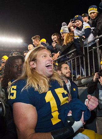 Chase Winovich (15)
