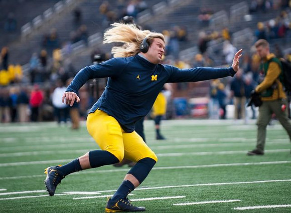 Chase Winovich (15)