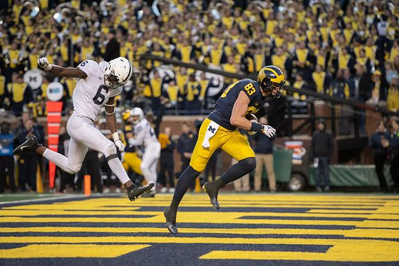 Zach Gentry (83)