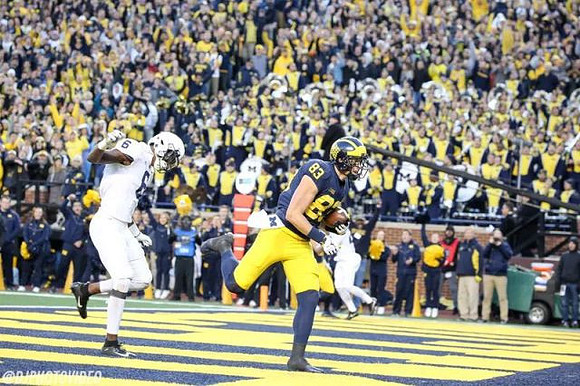 Zach Gentry (83)