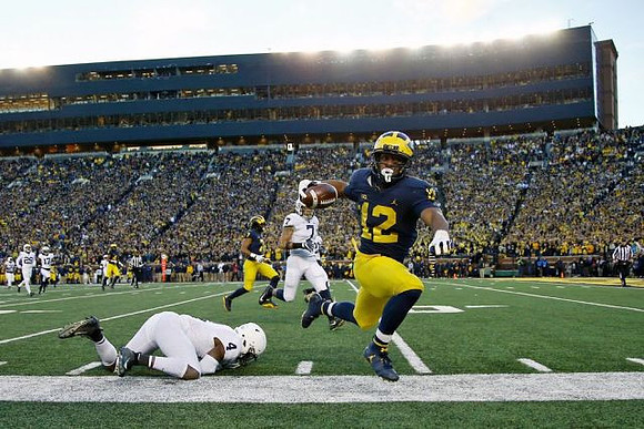 Tarik Black (7) and Chris Evans (12)
