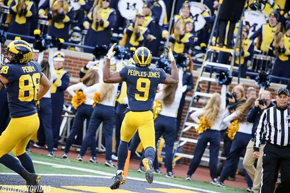 Grant Perry (88) and Donovan Peoples-Jones (9)
