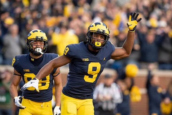 Grant Perry (88) and Donovan Peoples-Jones (9)