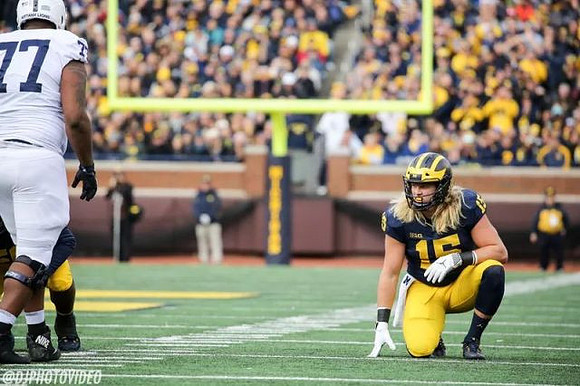 Chase Winovich (15)