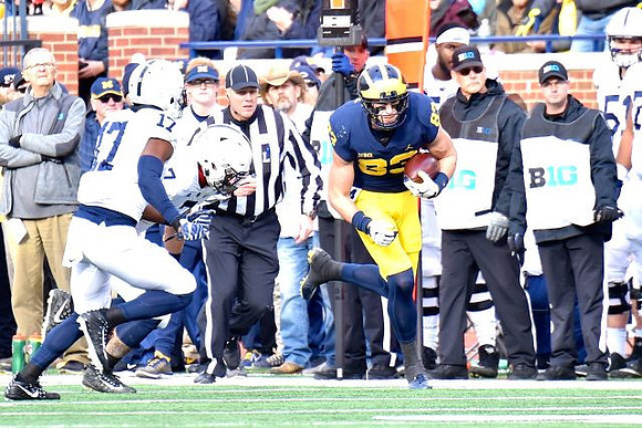 Zach Gentry (83)