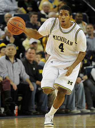 Darius Morris (4)