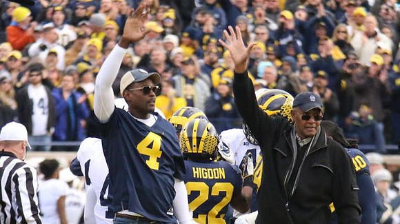 Chris Webber and Karan Higdon (22)