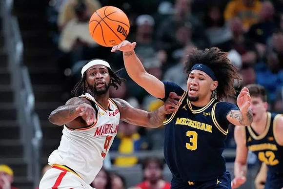 Tre Donaldson (3) and Will Tschetter (42)