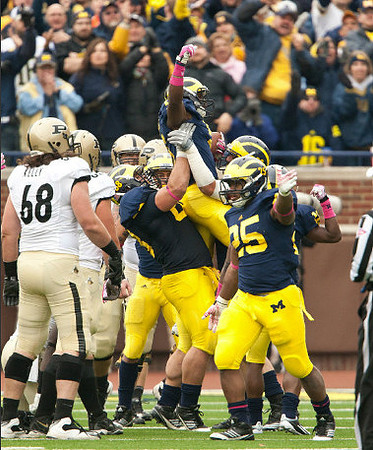 Craig Roh (88) and Kenny Demens (25)