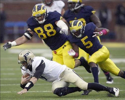 Craig Roh (88), Courtney Avery (5), and William Campbell (73)