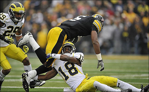 Troy Woolfolk (29) and Blake Countess (18)