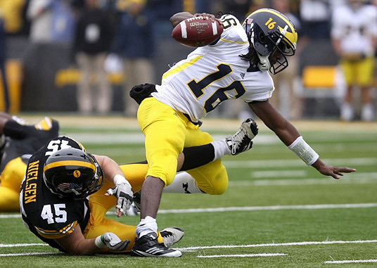Denard Robinson (16)
