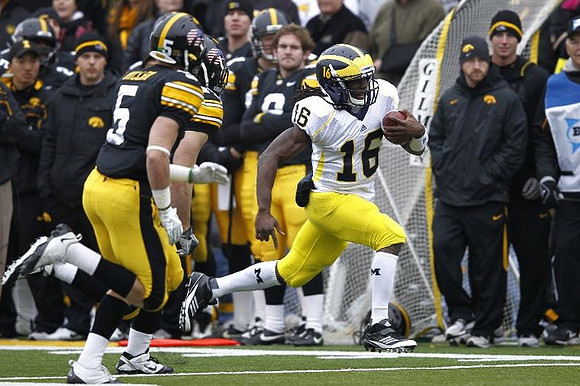 Denard Robinson (16)