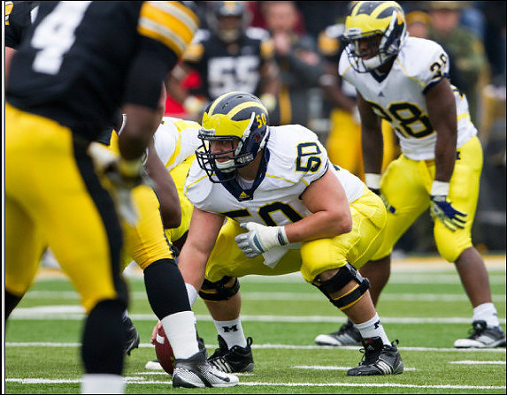 David Molk (50) and Fitzgerald Toussaint (28)