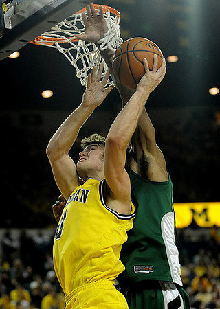 Zack Novak (0)