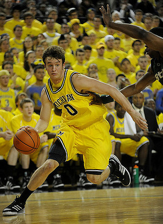 Zack Novak (0)