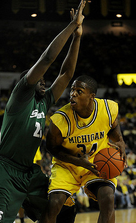 DeShawn Sims (34)
