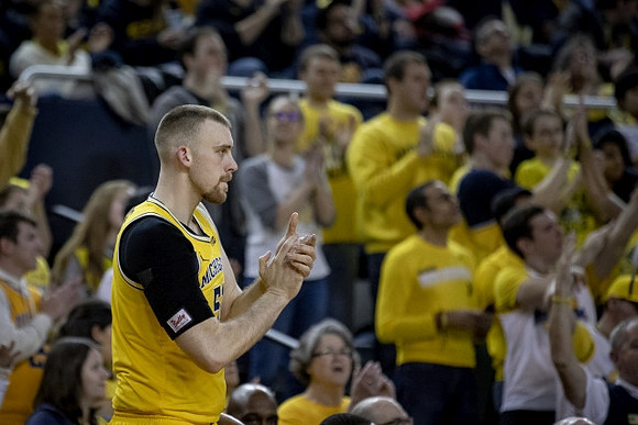 Austin Davis (51)