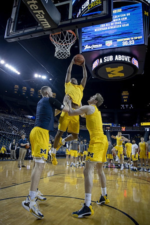 Austin Davis (51), Jaron Faulds (44), and Rico Ozuna-Harrison (14)
