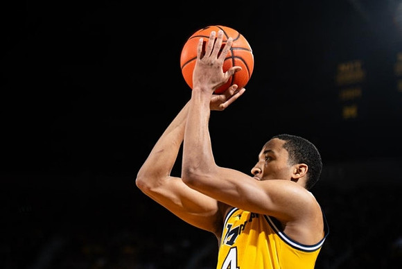 Nimari Burnett (4)