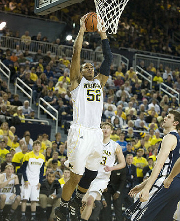 Jordan Morgan (52) and Evan Smotrycz (23)