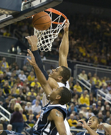 Jordan Morgan (52)