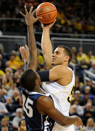 Jordan Morgan (52)