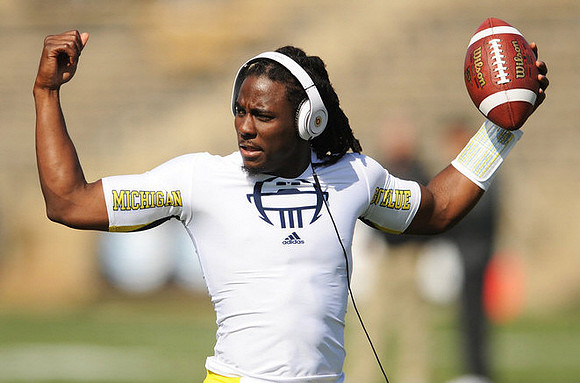 Denard Robinson (16)