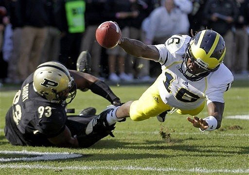 Denard Robinson (16)