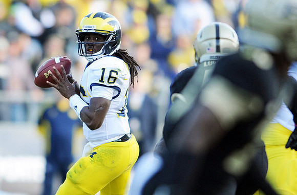 Denard Robinson (16)