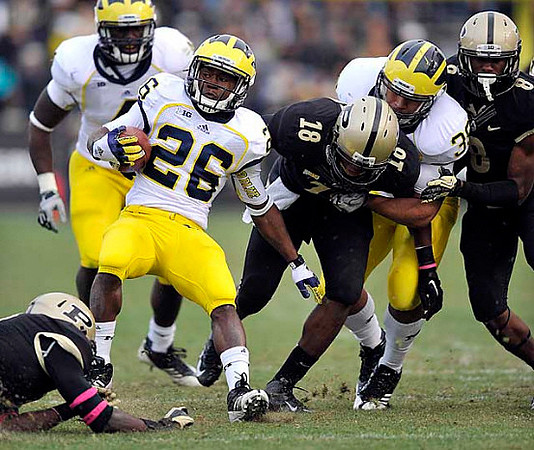 Dennis Norfleet (26), Cameron Gordon (4), and Joe Bolden (35)