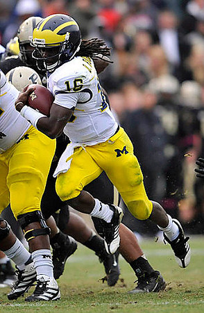 Denard Robinson (16)