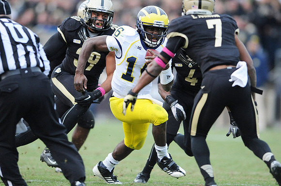 Denard Robinson (16)