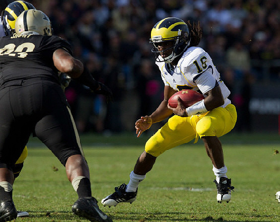 Denard Robinson (16)
