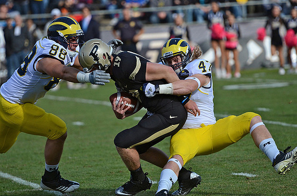 Craig Roh (88) and Jake Ryan (47)