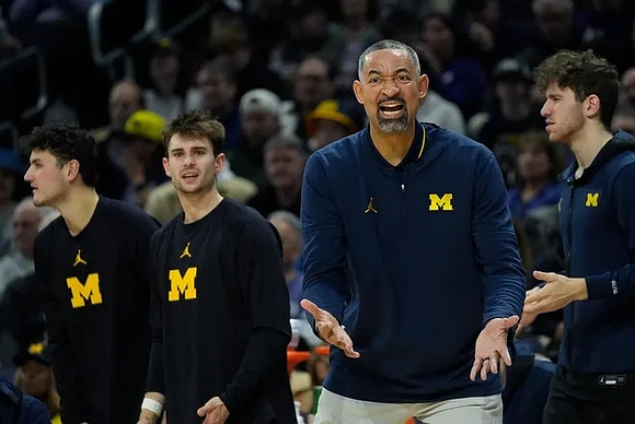 Juwan Howard and Michigan Team