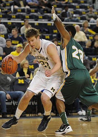 Evan Smotrycz (23)