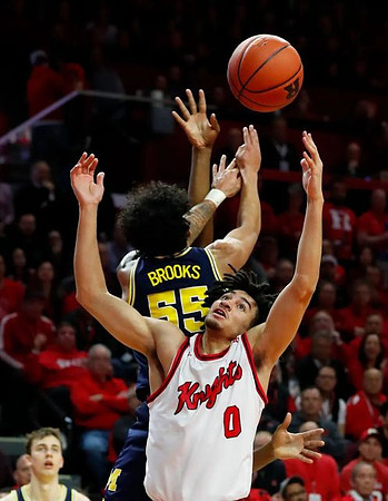 Eli Brooks (55) and Franz Wagner (21)