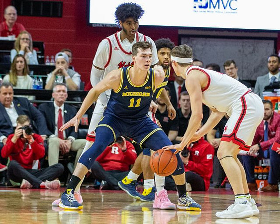 Colin Castleton (11) and David DeJulius (0)